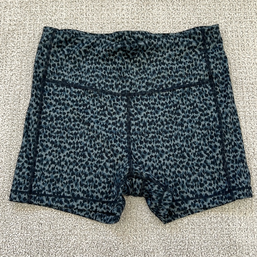 Athleta Ultimate Printed Shortie 3 inch inseam
